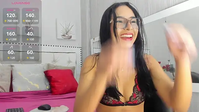 Luciaoregon online show from 03.03.26