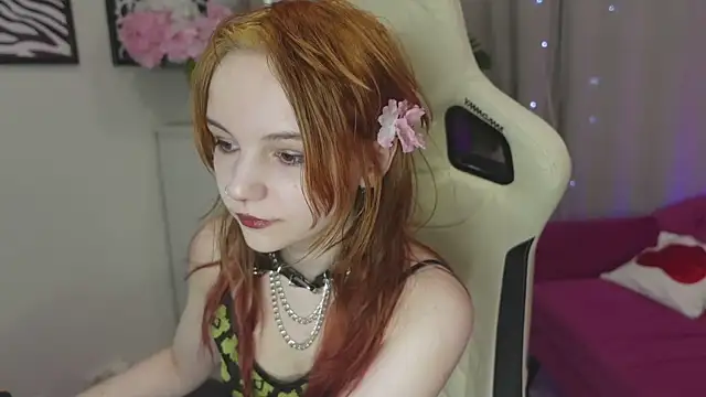 Snapshot of Staymonica chatting on 02.24.26 Staymonica online show from 02.24.26