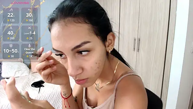 Snapshot of Samara_Smith04 chatting on 12.04.25 Samara Smith04 online show from 12.04.25