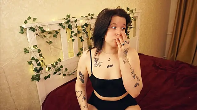 EviaVanveen online show from 01.16.26