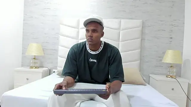 jax black online show from 10.20.25