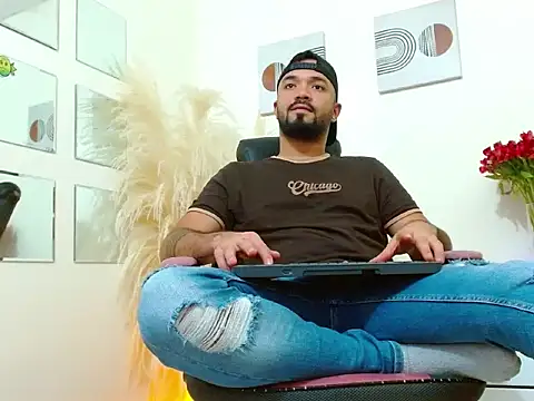 mathewv  online show from 10.11.25