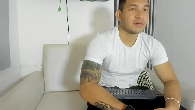 venedic bull online show from 11.04.25