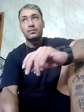 Snapshot of favelaboy10 chatting on 12.21.25 favelaboy10 online show from 12.21.25