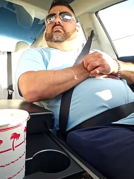 Roddog18 online show from 12.17.25