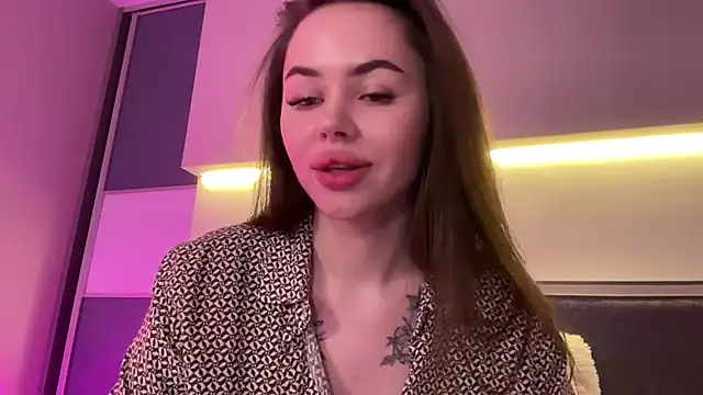 AlmaryKim online show from 02.10.25