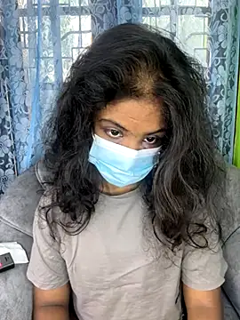 Snapshot of SukiyamaAsia chatting on 11.05.25 SukiyamaAsia online show from 11.05.25