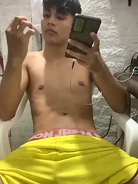 Thiagox03 online show from 11.04.25