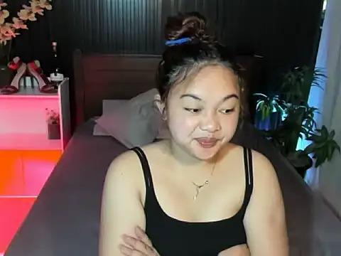 UrFavouriteCravings online show from 10.20.25