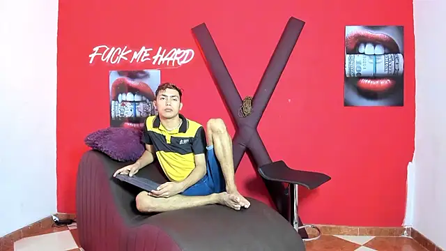 VERY HOT GUYS online show from 03.04.26