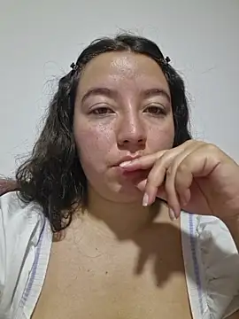 Snapshot of annyaparis chatting on 02.08.26 annyaparis online show from 02.08.26