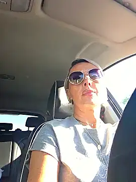 KirraWhite online show from 10.20.25