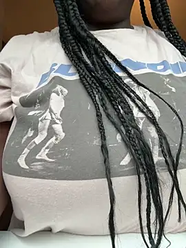 nanaisbackk online show from 11.23.25