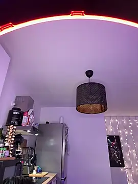 LaPetiteKim online show from 12.14.25