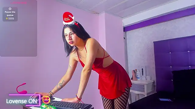 LeaMoreau22 online show from 12.03.25