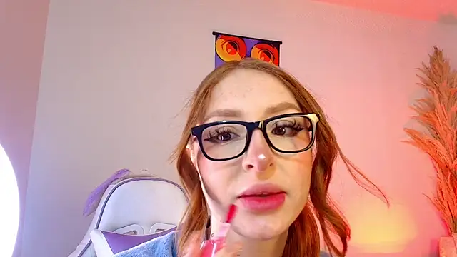 Bennuluspeach  online show from 03.26.26