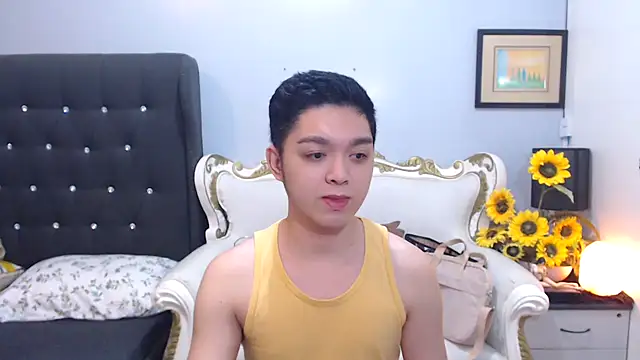 Snapshot of JayKarLo chatting on 10.01.25 JayKarLo online show from 10.01.25