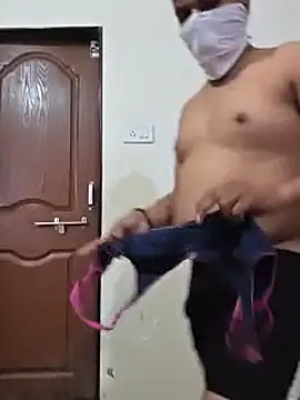 Snapshot of dokedhan9191 chatting on 10.29.25 dokedhan9191 online show from 10.29.25