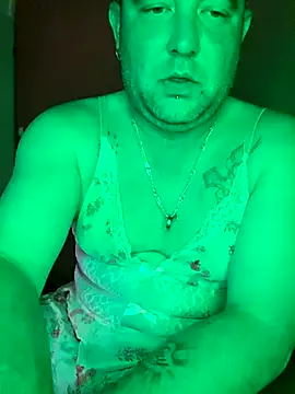 Snapshot of hot-brabo chatting on 10.17.25 hot-brabo online show from 10.17.25