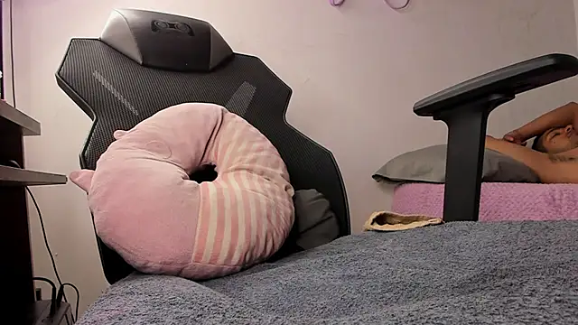 sweet charm  online show from 10.02.25