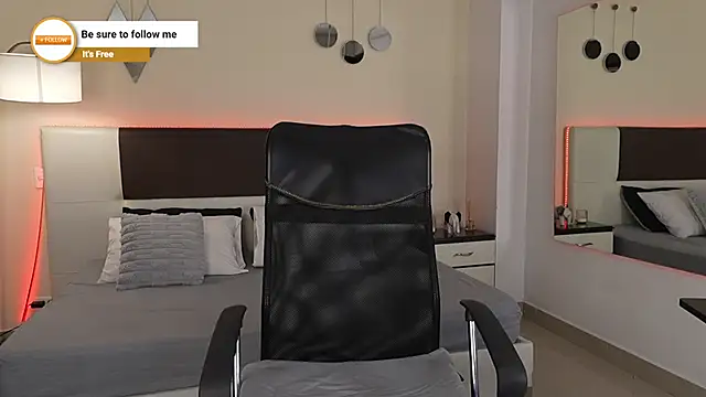 DanteeStone online show from 10.17.25