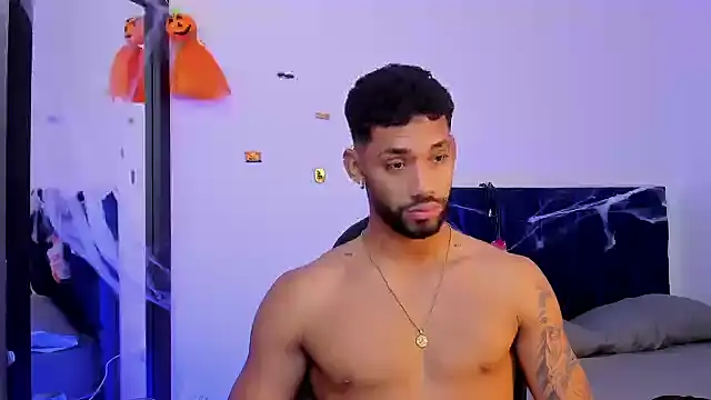 Snapshot of theo_sky1 chatting on 10.21.25 theo sky1 online show from 10.21.25