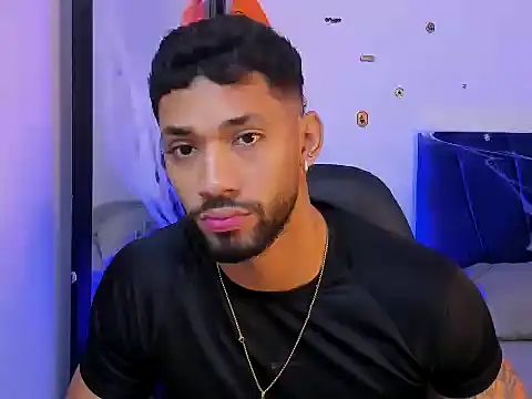 Snapshot of theo_sky1 chatting on 10.22.25 theo sky1 online show from 10.22.25