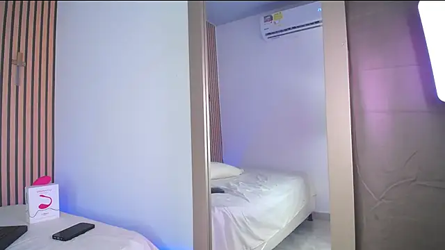 PiaGelvez online show from 10.03.25