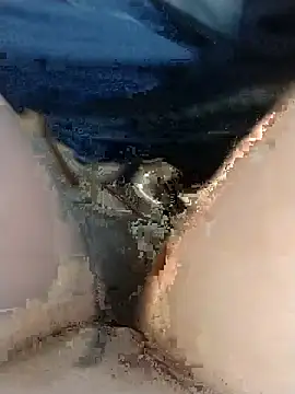 Snapshot of ShopeUN7 chatting on 04.14.26 ShopeUN7 online show from 04.14.26