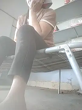 Snapshot of meo-meo00 chatting on 10.05.25 meo-meo00 online show from 10.05.25