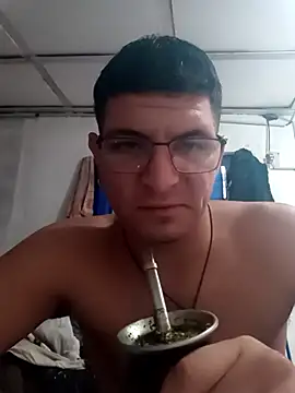 Snapshot of Eltorta214 chatting on 04.06.26 Eltorta214 online show from 04.06.26