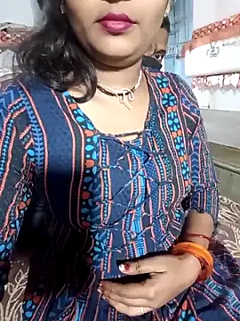 Snapshot of Neelam-baby1 chatting on 10.28.25 Neelam-baby1 online show from 10.28.25