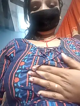 Snapshot of Neelam-baby1 chatting on 11.15.25 Neelam-baby1 online show from 11.15.25