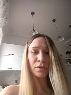 Anita Delicious online show from 04.13.26
