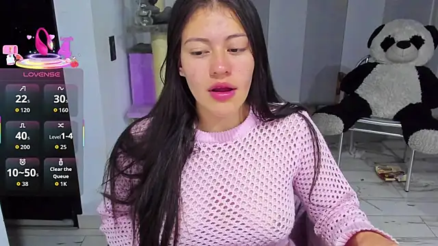 Snapshot of amazingloren999 chatting on 12.03.25 amazingloren999 online show from 12.03.25