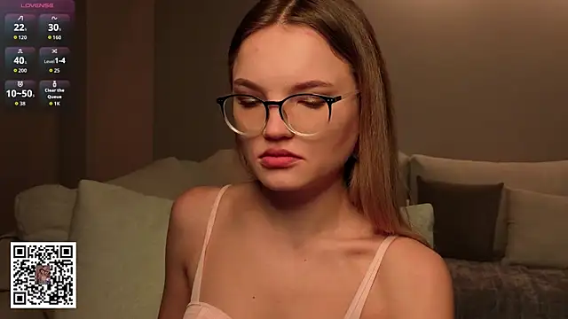 JulieLupo online show from 01.06.26