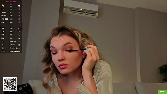 JulieLupo online show from 01.18.26