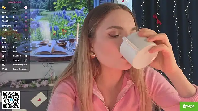 JulieLupo online show from 03.14.26