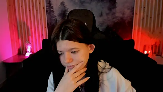 Snapshot of StasyaCollins chatting on 10.22.25 StasyaCollins online show from 10.22.25