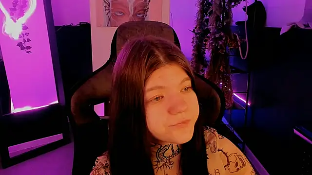 Snapshot of StasyaCollins chatting on 11.12.25 StasyaCollins online show from 11.12.25