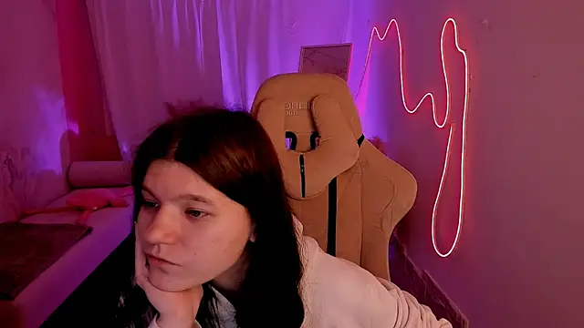 Snapshot of StasyaCollins chatting on 12.02.25 StasyaCollins online show from 12.02.25