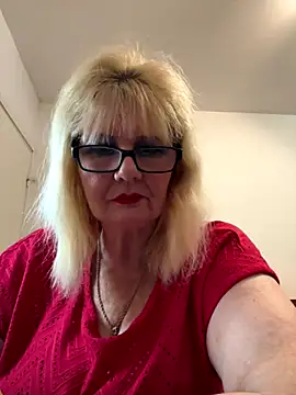 Snapshot of BoloshkaBlonda chatting on 10.12.25 BoloshkaBlonda online show from 10.12.25