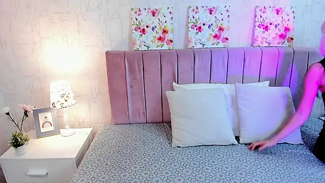 Snapshot of Olivia_johansson chatting on 11.01.25 Olivia johansson online show from 11.01.25