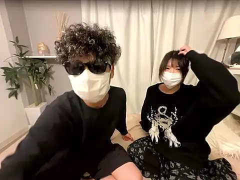 Snapshot of streetfuckers-jp2 chatting on 10.10.25 streetfuckers-jp2 online show from 10.10.25