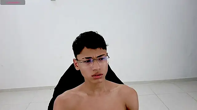 Im david02 online show from 04.18.26