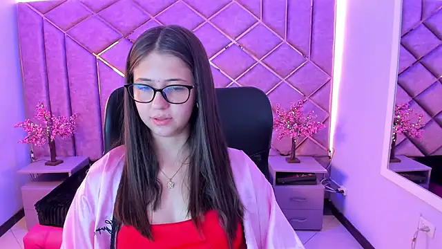 sarah sweett  online show from 07.18.26