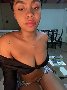 Snapshot of Itanydiorr chatting on 11.03.25 Itanydiorr online show from 11.03.25