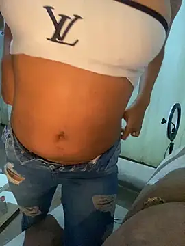 Snapshot of Itanydiorr chatting on 11.14.25 Itanydiorr online show from 11.14.25