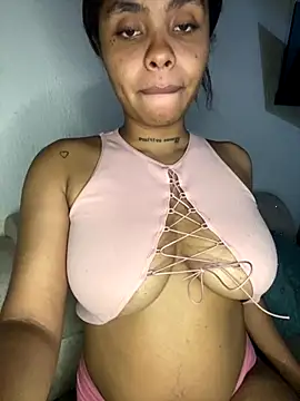 Snapshot of Itanydiorr chatting on 12.14.25 Itanydiorr online show from 12.14.25