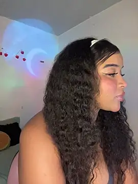 Snapshot of mitschellfox21 chatting on 11.08.25 mitschellfox21 online show from 11.08.25